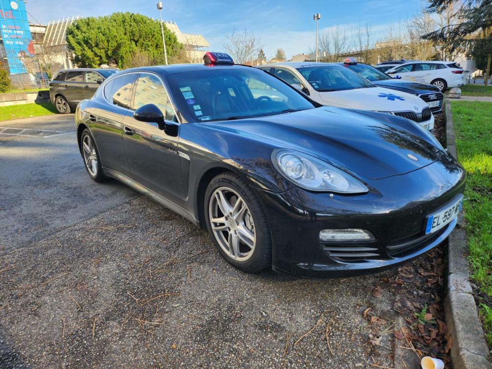 taxi porsche